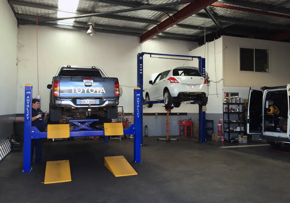 Mobile mechanic 1st Call Automotive