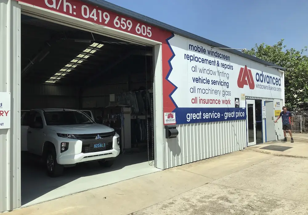 Mobile mechanic Advanced Windscreens & Service Centre