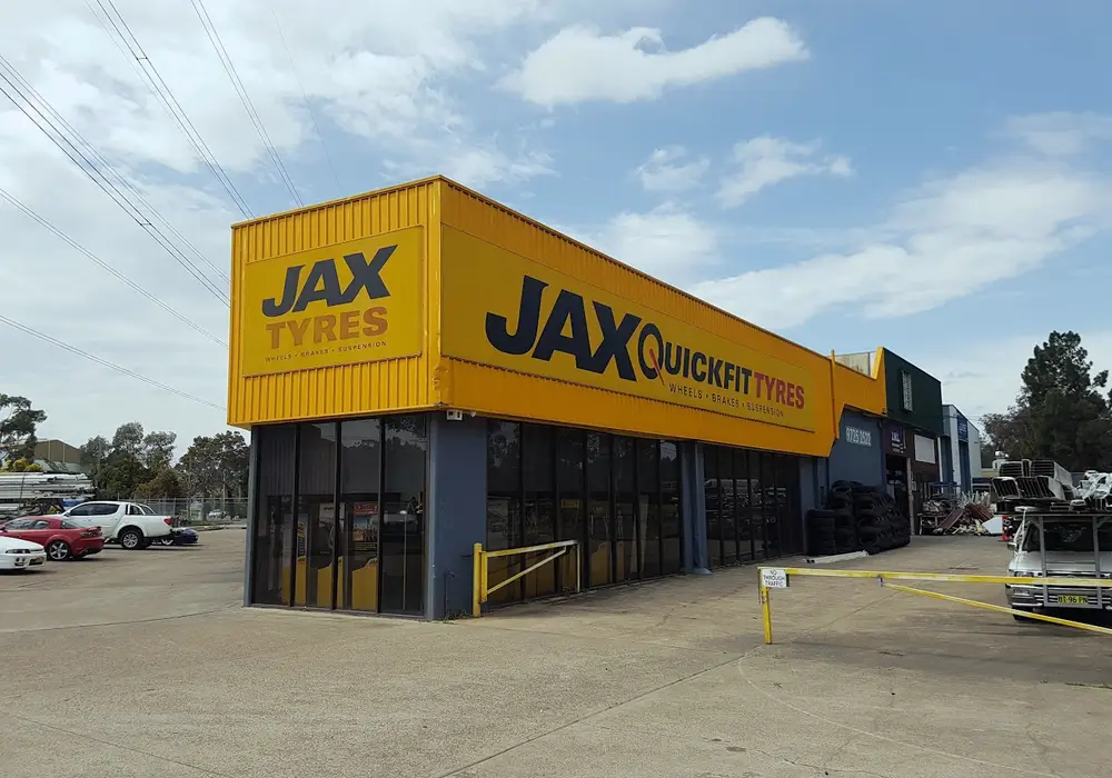 Mobile mechanic JAX Tyres & Auto Smithfield