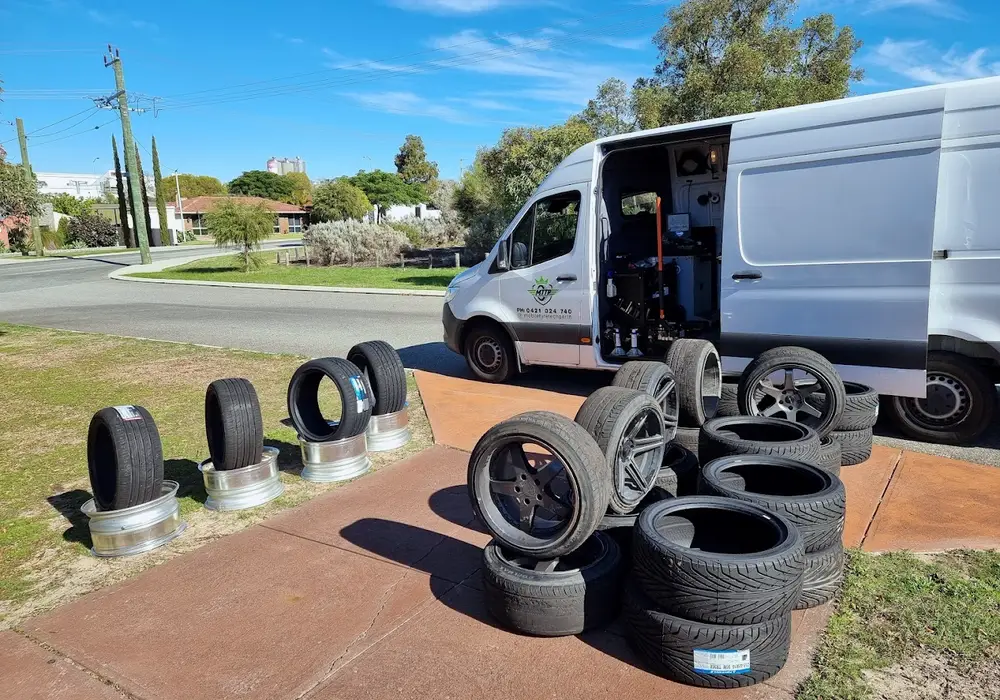 Mobile mechanic Mobile Tyre Tech Perth
