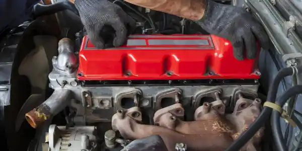 Mobile diesel engine mechanic specialist